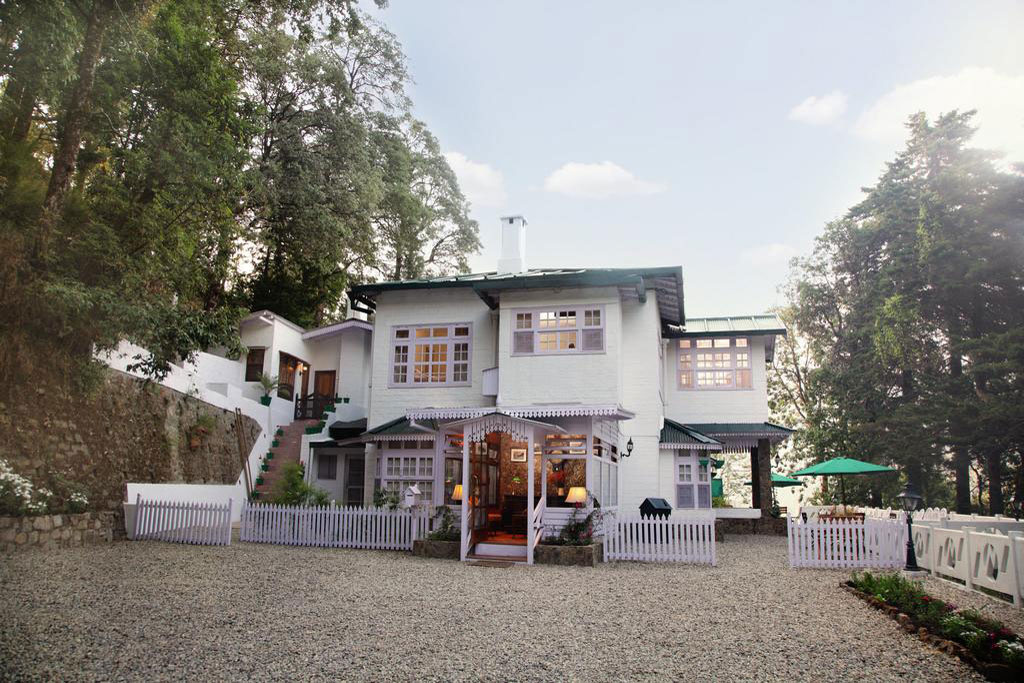 Bhikampur Lodge