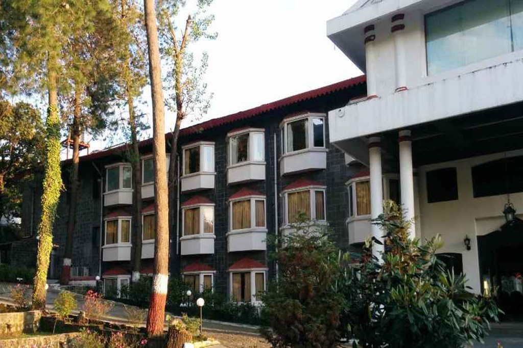 Club Mahindra Naukuchiatal Hotel