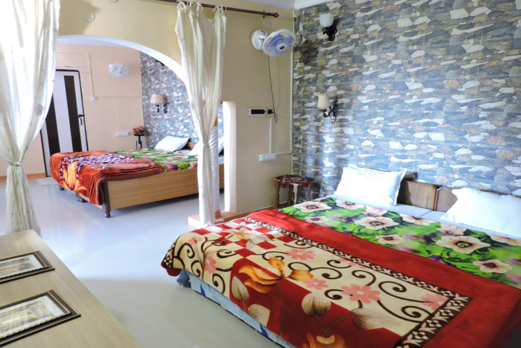 Himalayan Retreat Neelkanth Guest House