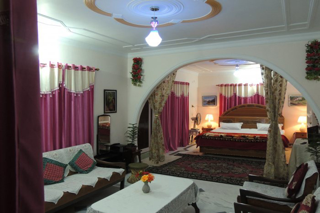 Himalayan Retreat Neelkanth Guest House