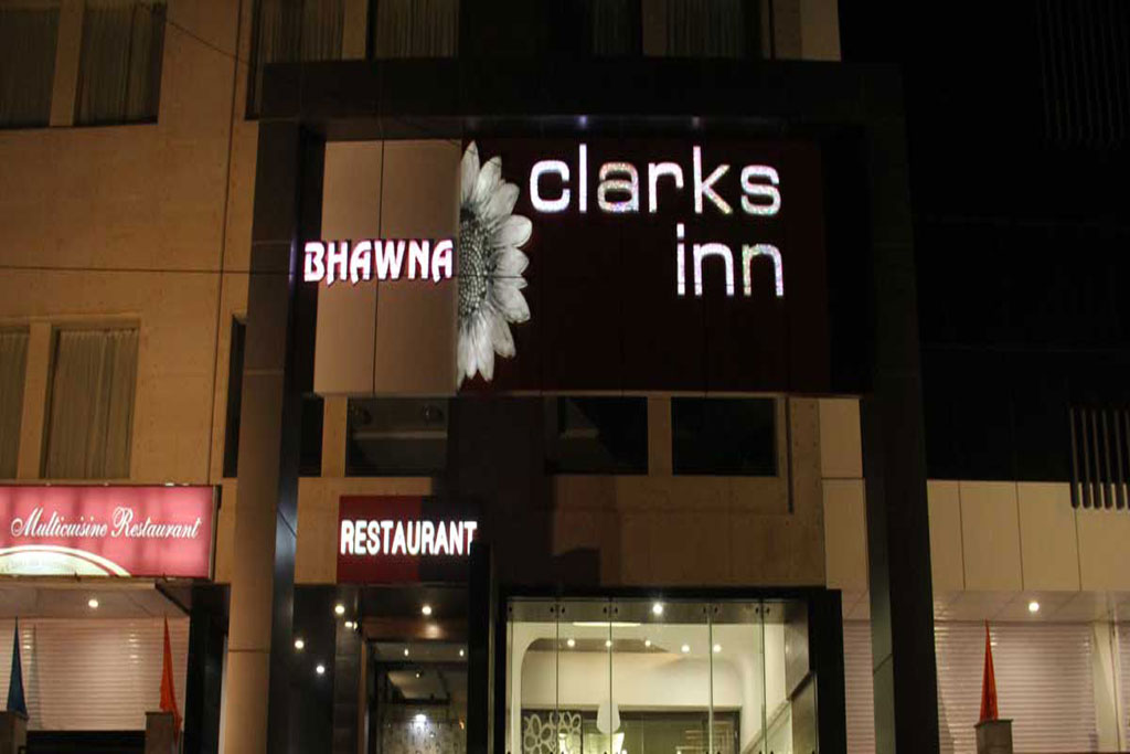 Bhawna Clarks Inn Hotel Agra