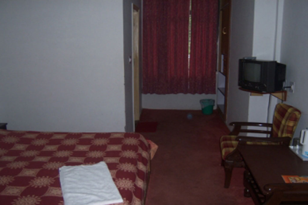 Garhwal Hotel