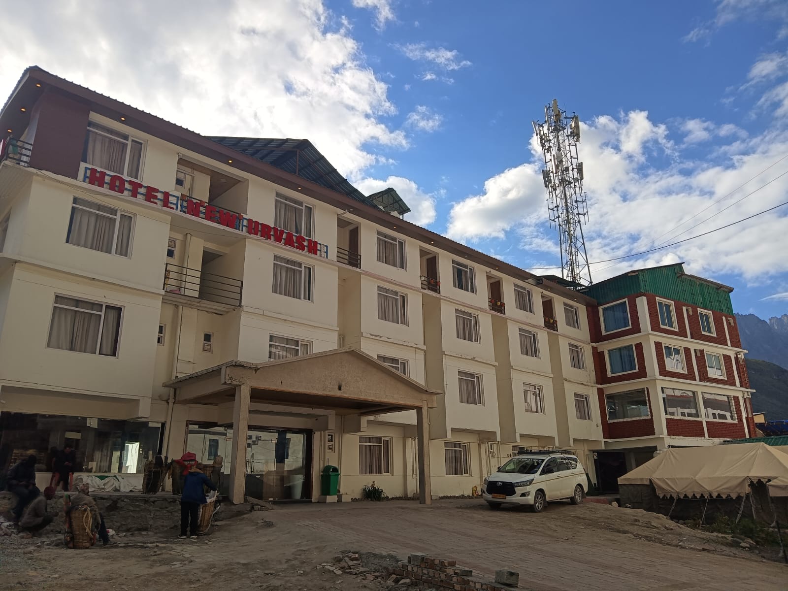 New Urvashi Hotel Badrinath