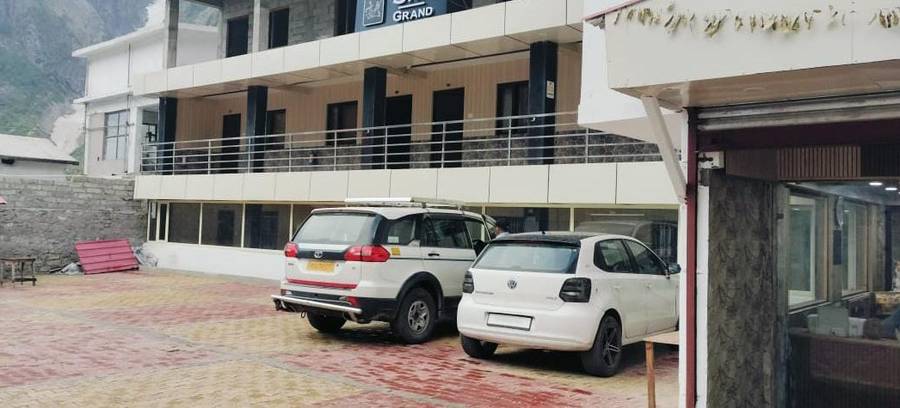 SNR Grand Hotel Badrinath