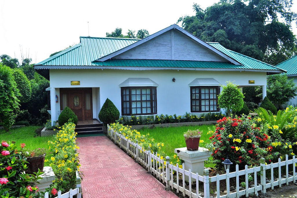 United 21 Grassland Resort Kaziranga
