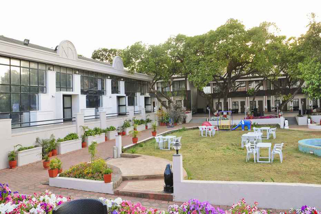 Gautam Hotel Mahabaleshwar