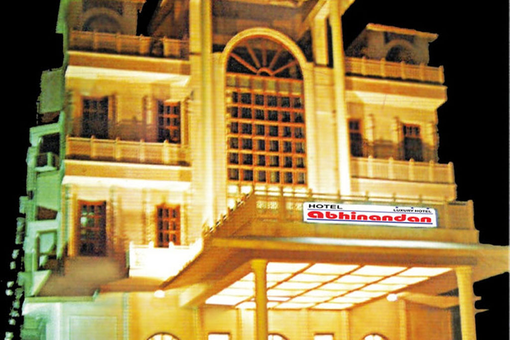 Abhinandan Hotel Mathura