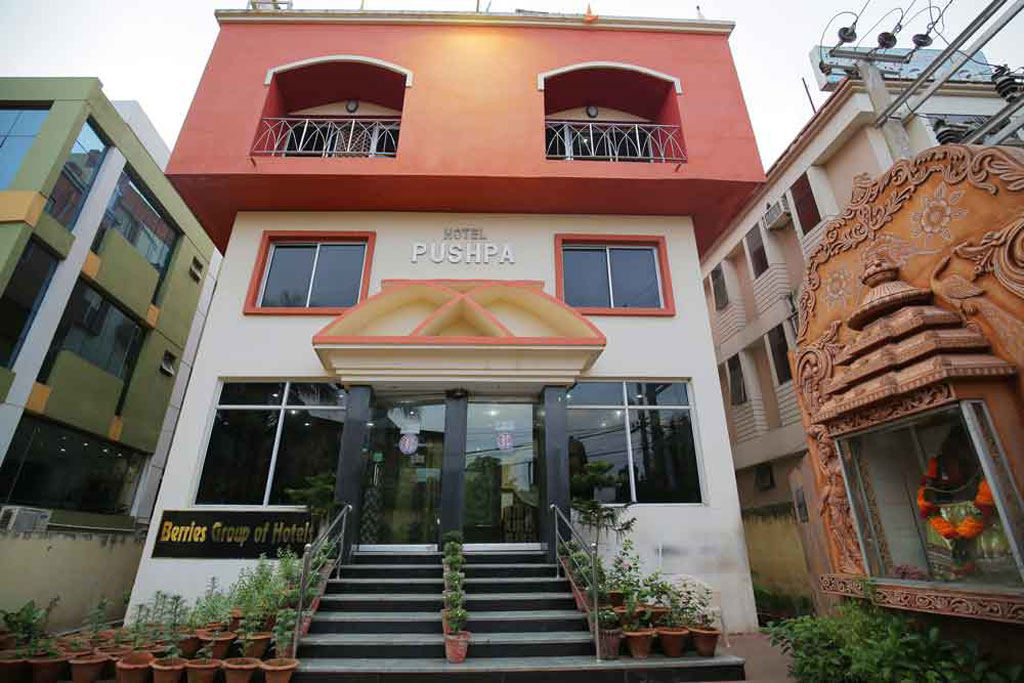 Pushpa Hotel Puri