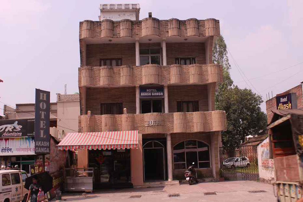 Akash Ganga Hotel Rishikesh