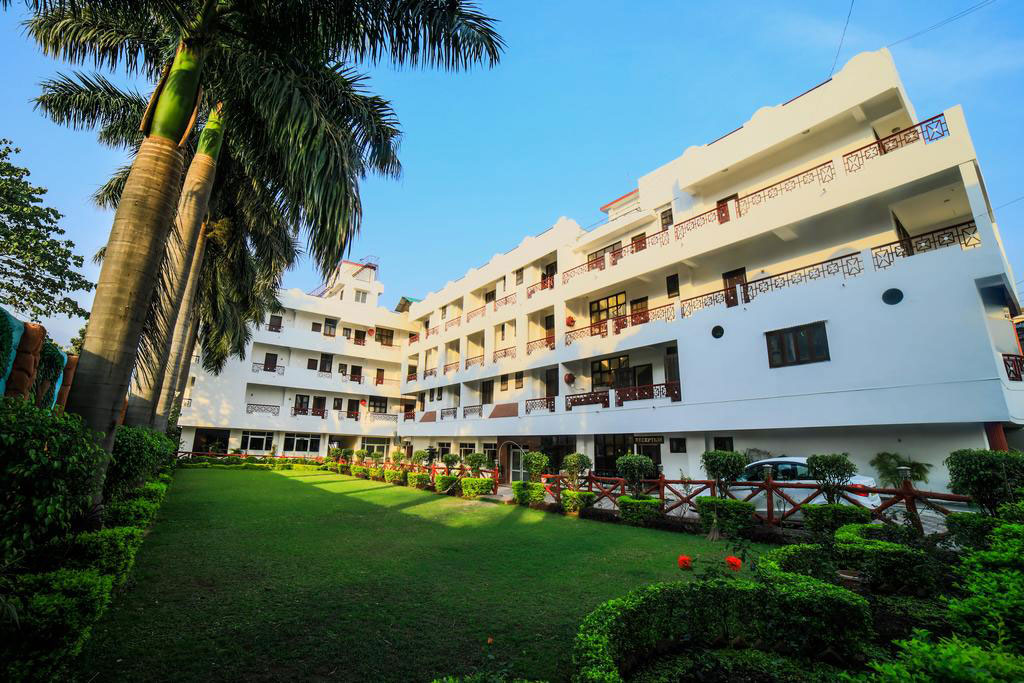 Neeraj Bhavan Hotel Rishikesh