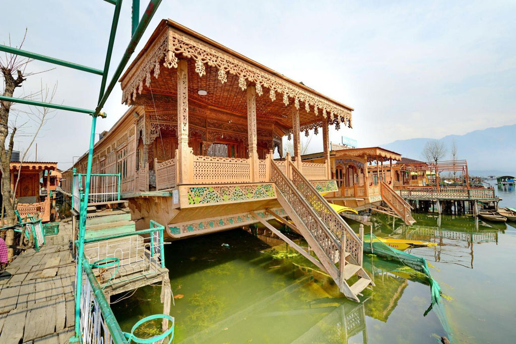 Amina Group Of Houseboats Srinagar