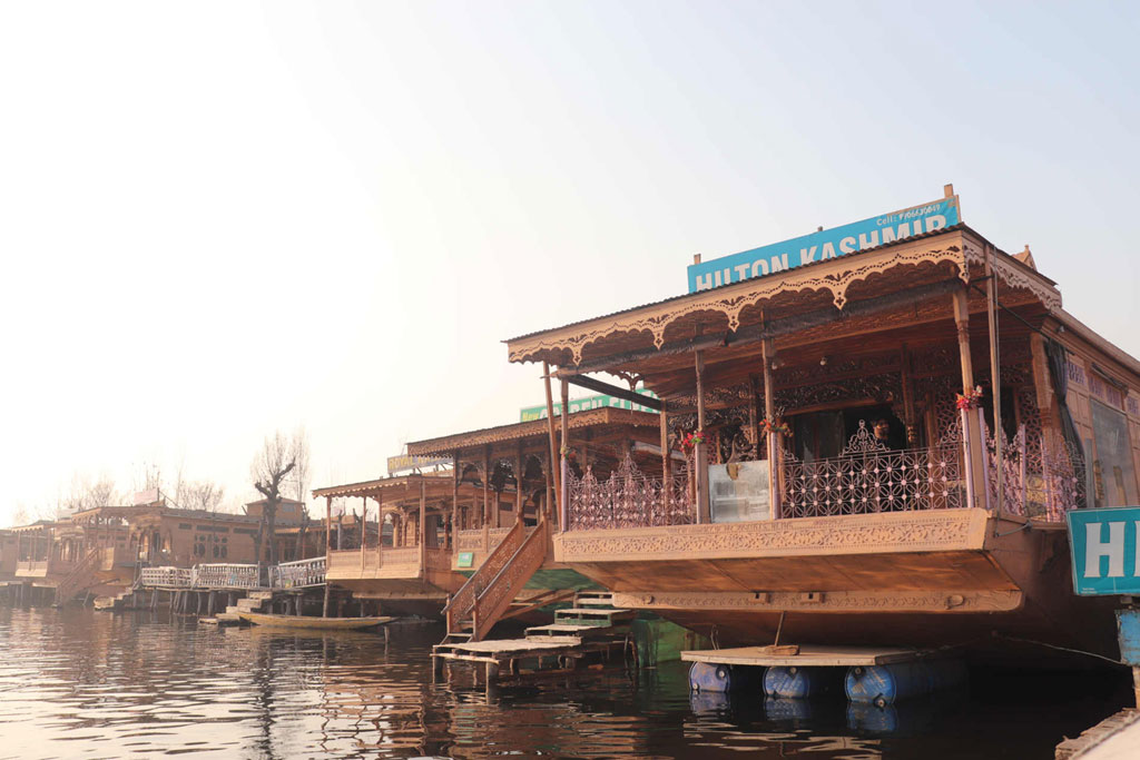 Hilton Kashmir Houseboat Srinagar