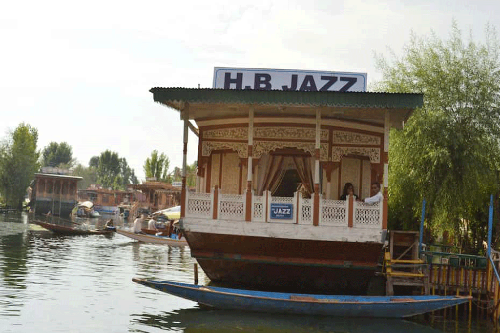 Jazz Houseboat Srinagar