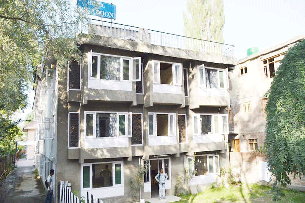 New Rigadoon Hotel Srinagar