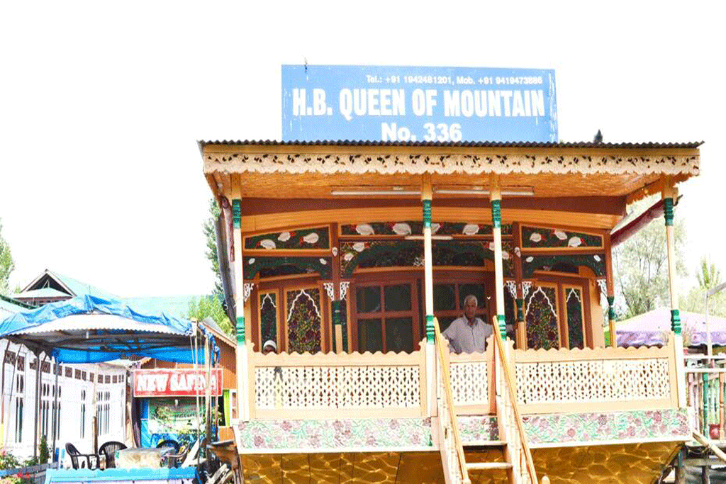 Queen Of Mountain Houseboat Srinagar