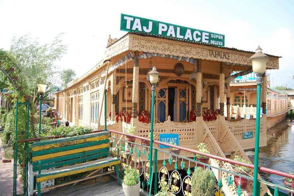 Taj Palace Group Of Houseboats Srinagar