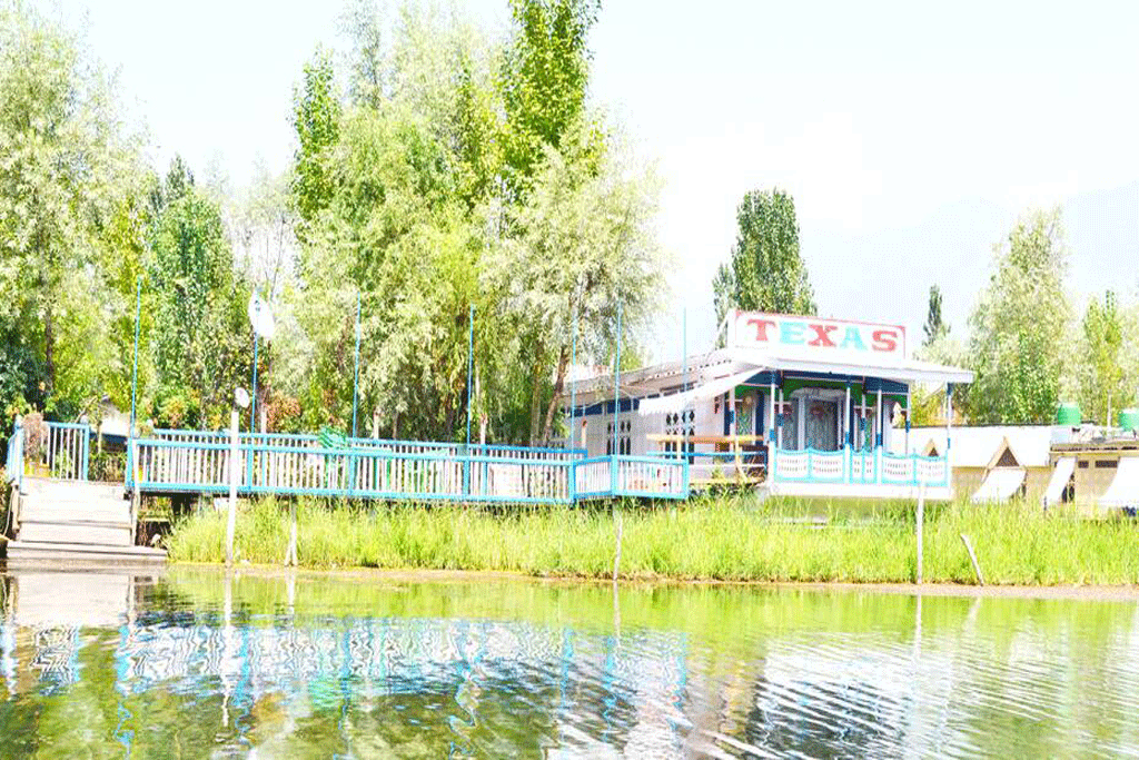 Texas Houseboat Srinagar