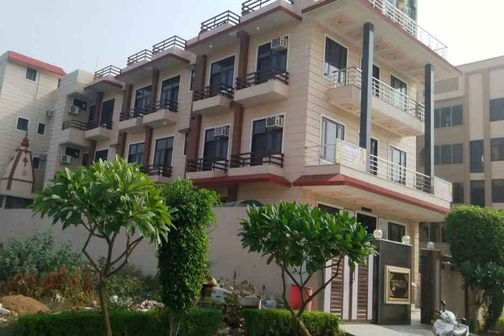 Gurudham Ashram Hotel Vrindavan