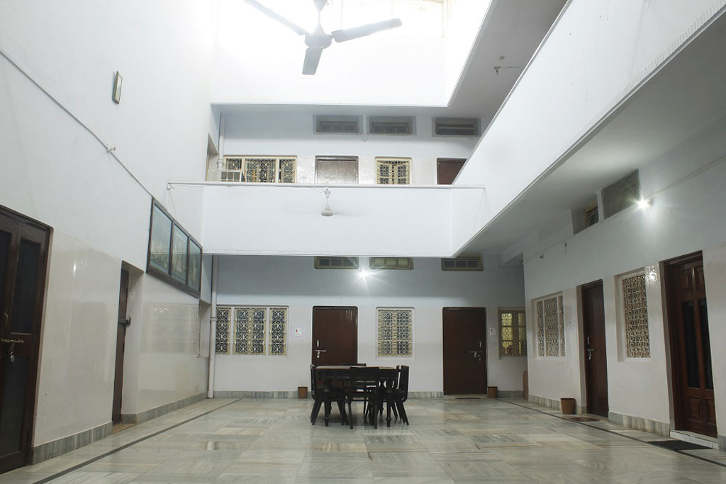 Seth Anandram Jaipuria Bhawan Vrindavan